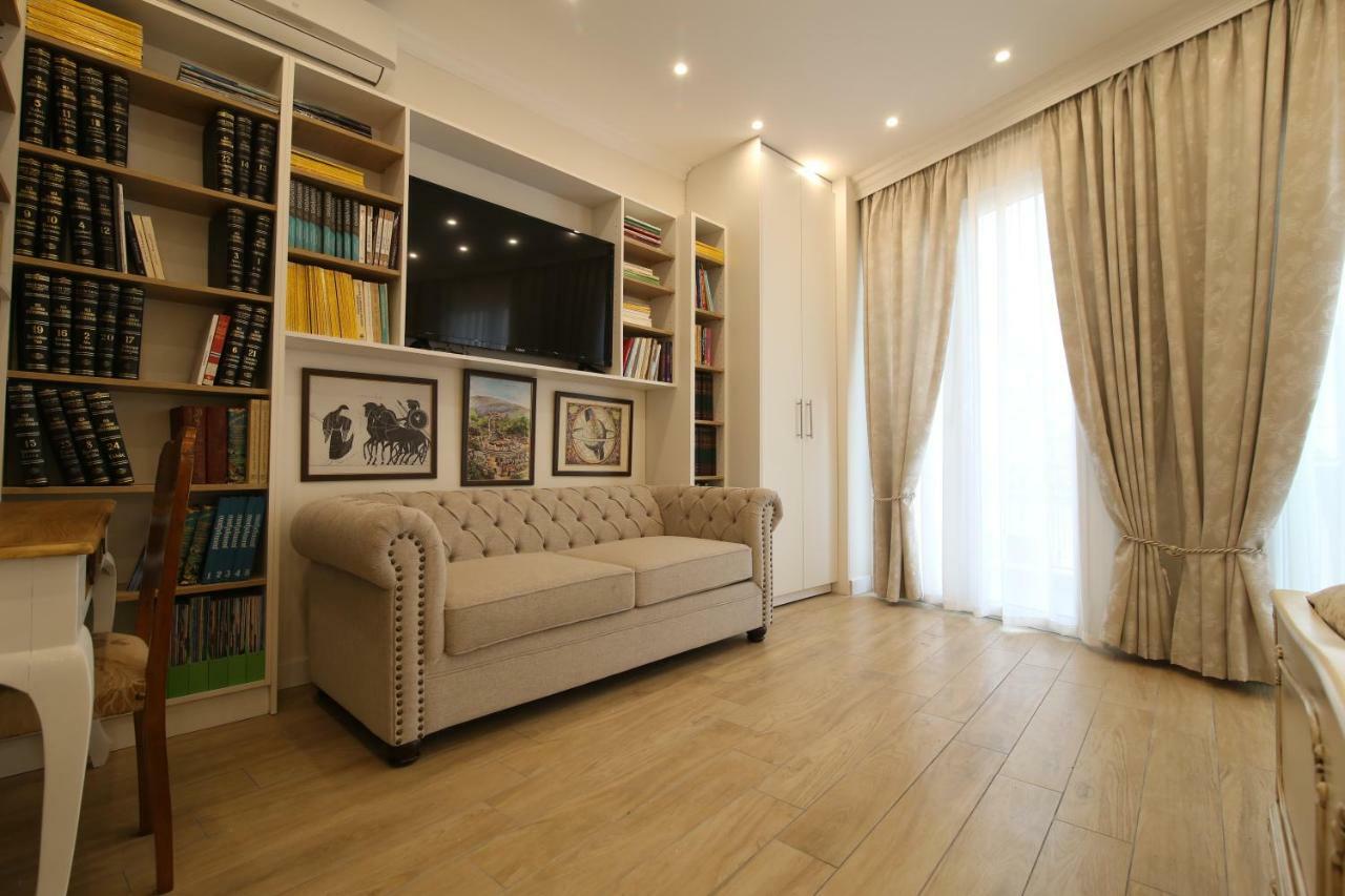 Luxurious Athenian Apartment Exterior foto
